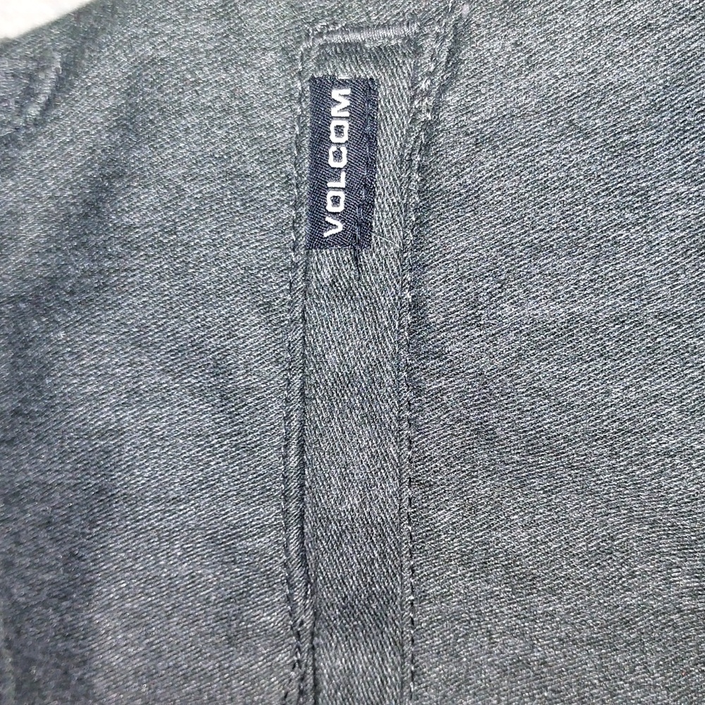 Volcom Boys Shorts - Picture 4 of 7